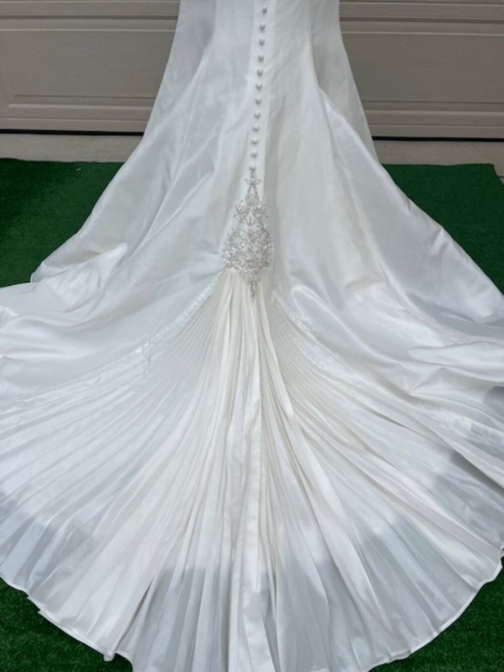 NWT Exclusive Bridal Ivory Taffeta Strapless Gown – Size 8 - Picture 8 of 16